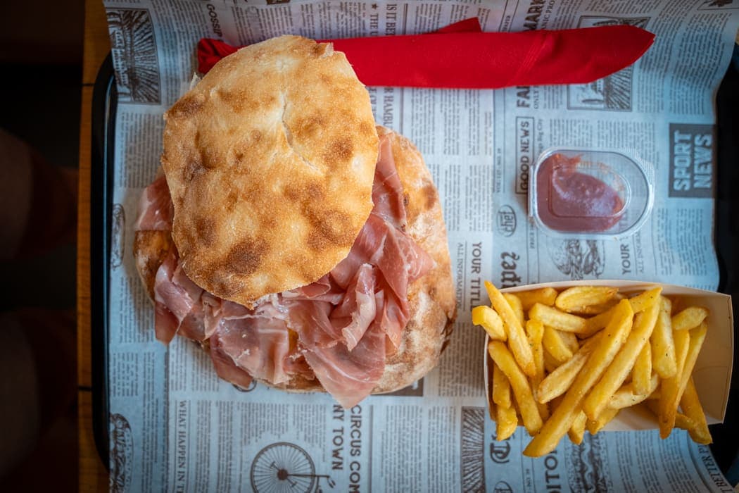 Komplet lepinja s pršutom